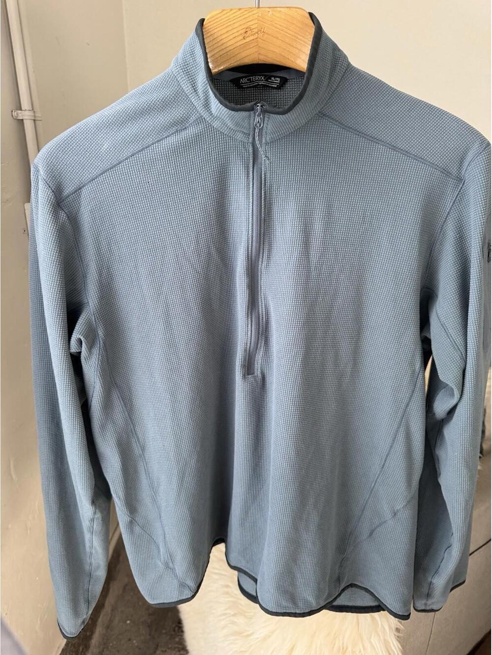 Arcteryx 1/4 zip thermal fleece top sweatshirt gray XL men’s W Small Defect